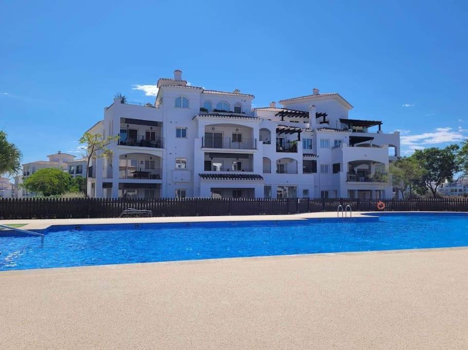 Belle Vue Sur La Piscine Apartment Sucina Ngoại thất bức ảnh