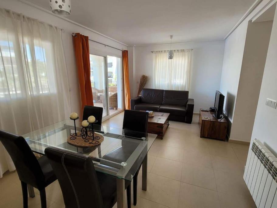 Belle Vue Sur La Piscine Apartment Sucina Ngoại thất bức ảnh