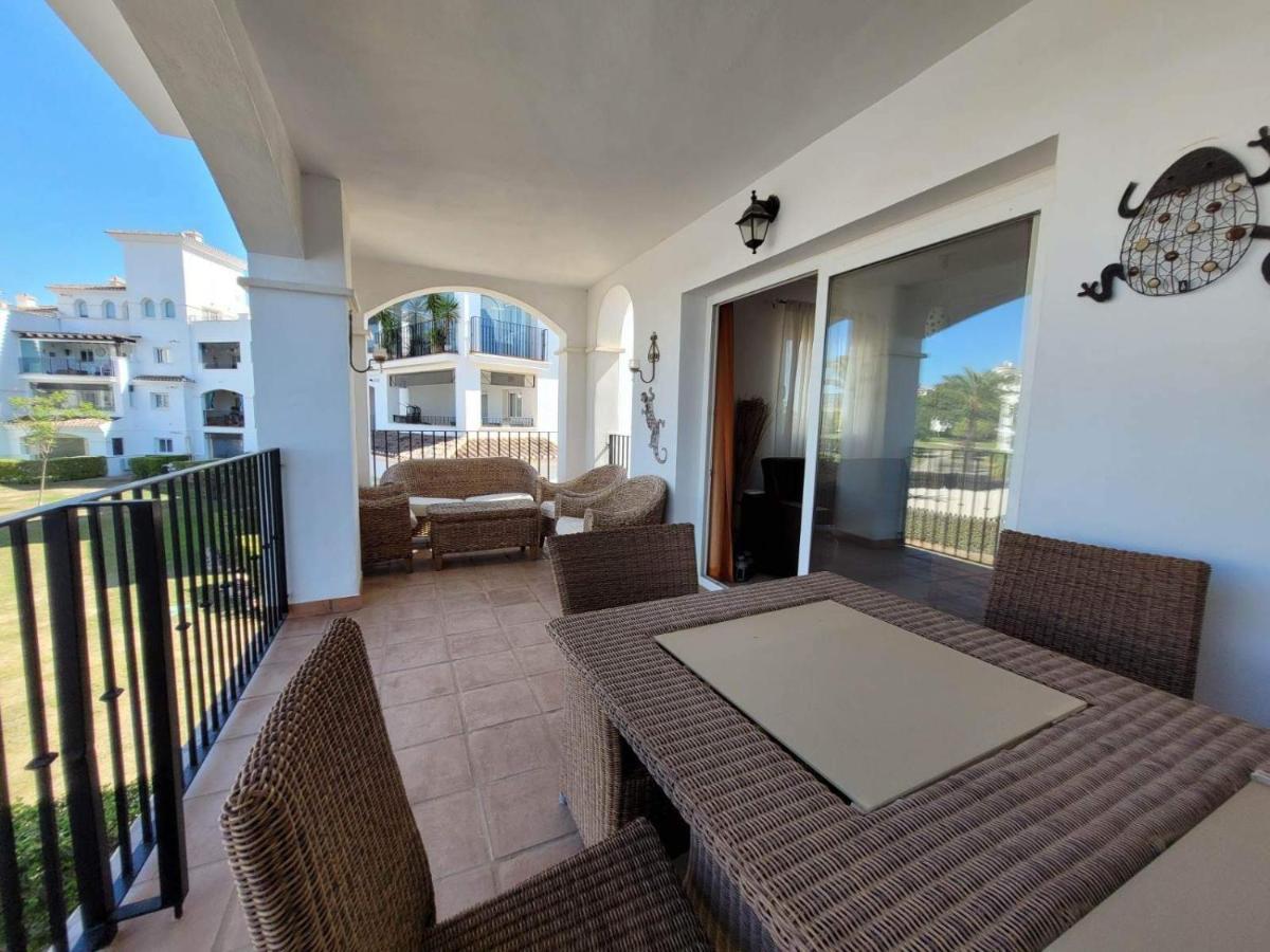 Belle Vue Sur La Piscine Apartment Sucina Ngoại thất bức ảnh